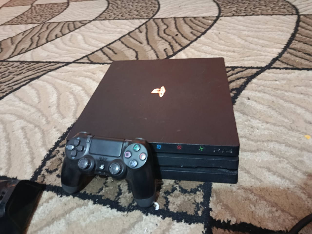 سلام عليكم ورحمه الله وبركاته ابلي 4 برو ما مفتوح نضيف اخو الجديد ويا كامل ملحقاته يده أو وايراته أو ويا قاعده و مبرده للبلي هديه سعره 450 الف مكاني كربلاء حي النواب 
الشراي خلي ايراسلني على هذه الرقم ***********
