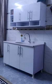 كاونتر MDF خشب مترين ونص ارضي وملحق مع سنك متر و20 مرمر وملحق متر و 20...