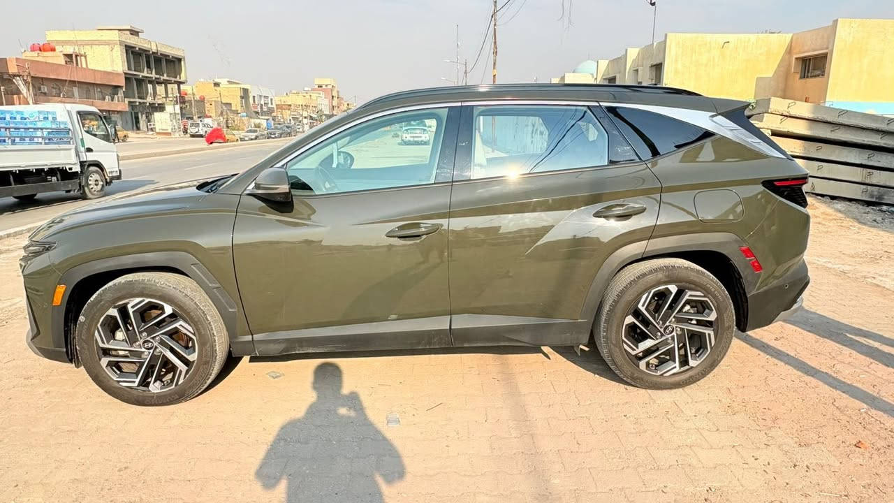 سلام عليكم 
توسان 2025 وارد امريكي 
حادث كما موضح بلصور 
مول مواصفات للاخير 
ماشية 10 الاف
السعر 220 وبيهة مجال 
***********
