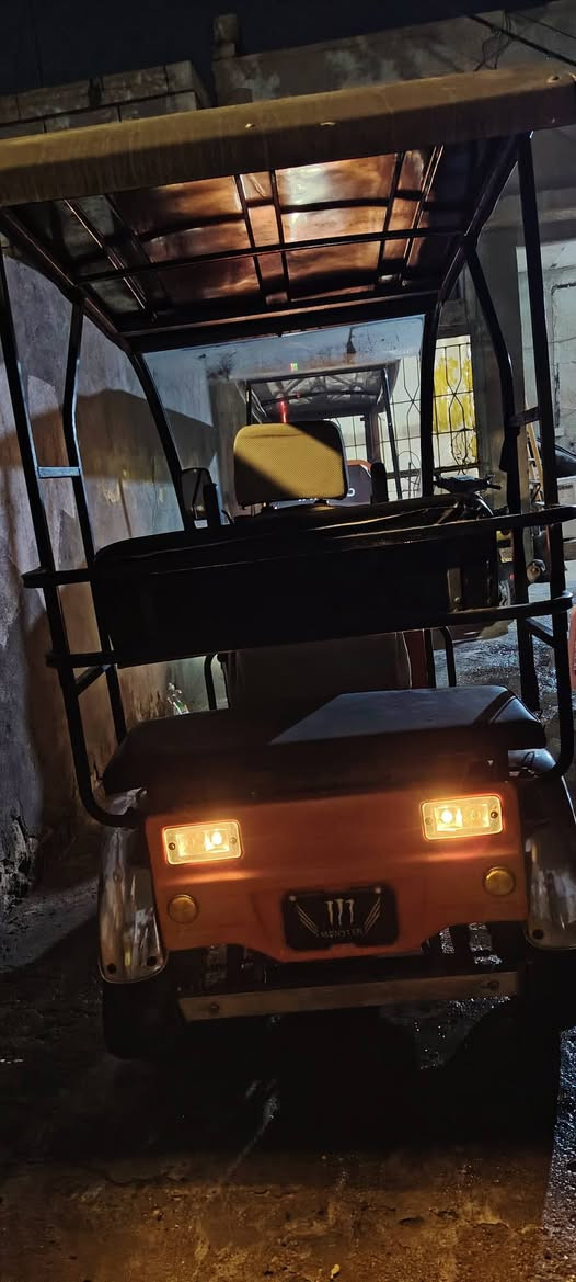 تكتك 3 تايرات يسوقها الصاحي والمريض دراجه مرتبه من كلشي كهربائيات اشاير صطاب بريك كفرات مكينه نضيفه تمشي سريع دبلاتها حلوه بديها حلو مكاني البصره ابي الخصيب شيخ ابراهيم سعر مليون وميه  رقمي ***********
