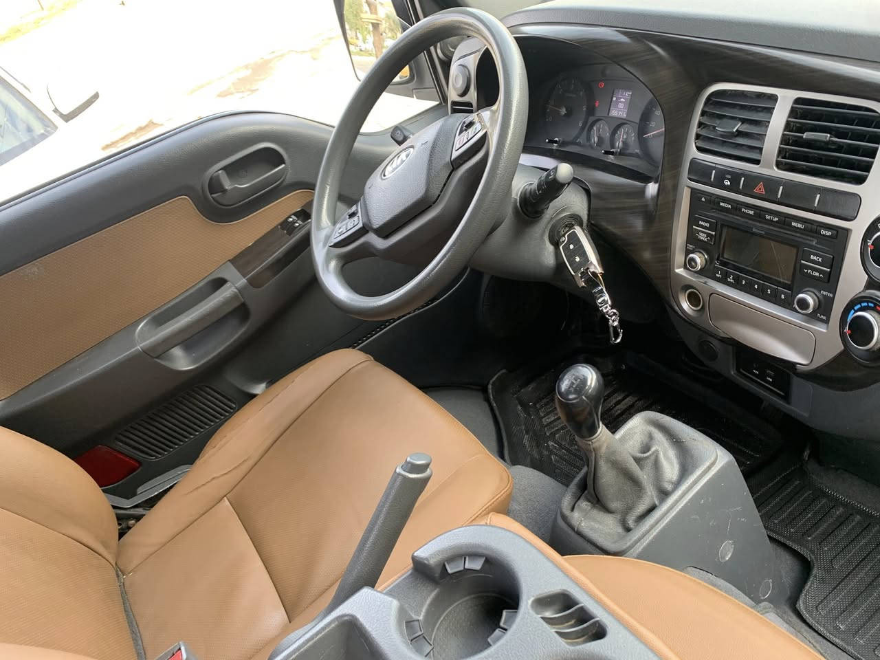 السلام عليكم كيا حمل 2700 للبيع موديل 2020 جاهزة بدون نواقص سعر145 بأسمي رقم بغداد مكاني بغداد الشعب
وهذا رقمي *********** شراي يتواصل اهلا وسهلا
