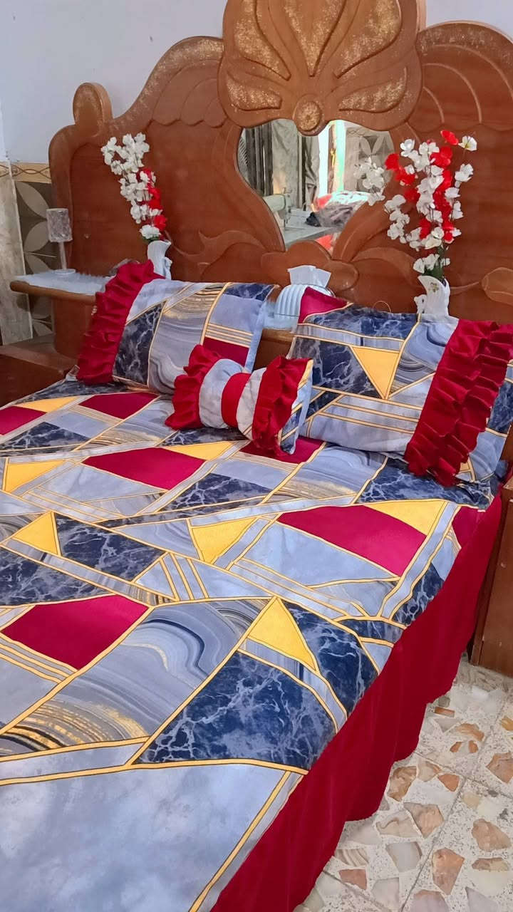 شنو اليمنعج اترتبين غرفتج بهيج  بفرشه شتائيه فرشات شتويه الخامه الاصليه 👍 
أسعار مناسبه جداً 🌹 
حسب القياس والطلب واللون ❤️ 
يتوفر لدينا توصيل،❤️ للاستفسار على خاص او واتساب ***********
