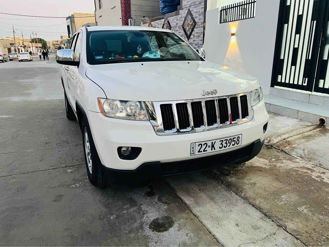 السلام عليكم 
للبيع وللمراوس 
جيب لاريدو Jeep
موديل 2011
محرك 3600 
مواصفات 
بصمه تشغيل 
بصمه ابواب 
تشغيل عن بعد 
شاشه اندرويد كبيرة
تحكمات ستيرن
السياره بيها جامرلغ السكن صبغ اثر شخوط فقط بدون دواخل بدون شواصي بدون ايرباك 
وبيها مكانين بارد 
كير محرك بلشرط بدون فتح 
صدر امامي خلفي كله جديد
غرفه السياره نضيفه جدا 
سياره باسمي 
سعر السياره ((171))
رقم الهاتف ***********
*********** كركوك, العراق
