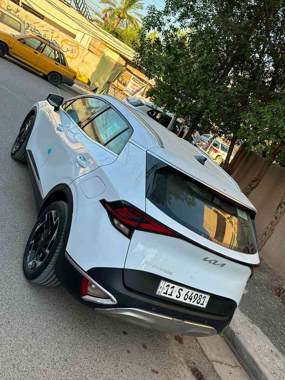 سلام عليكم سبورتج خليجيه  2023 مكينه 2000 دوش باسمي مواصفات بصمه داخل جبلي تشغيل عن بعد مري شفط رادارات  ماشيه 55 سياره هنا بالعراق صار بيها حادث جاملغ وبنيد الايمن  كولش حلوه وجاهزه اي نقص مابيها العنوان بغداد غير متواجد ع الفيس الرقم *********** السعر 165
