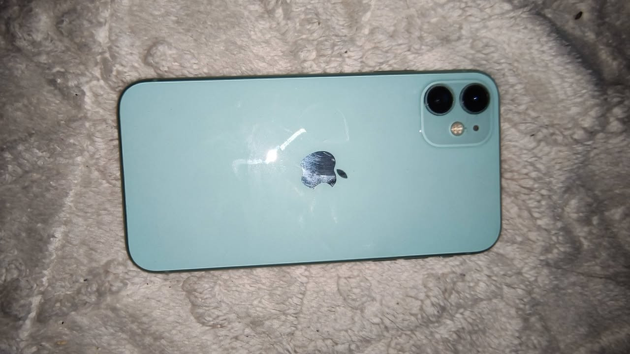 11دبل سيمكارت نموذج m  بطارية 82 ذاكرة 228
***********
