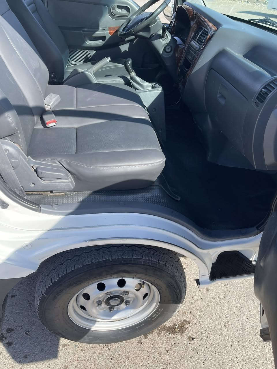 ‏سلام عليكم كيا مديل 2008 سيارة محرك مسكر طرمبة بلادي سيارة بدون صبغ تخم تاير جديد السيارة￼  مكان بغداد البلديات رقم السيارة بغداد ***********
