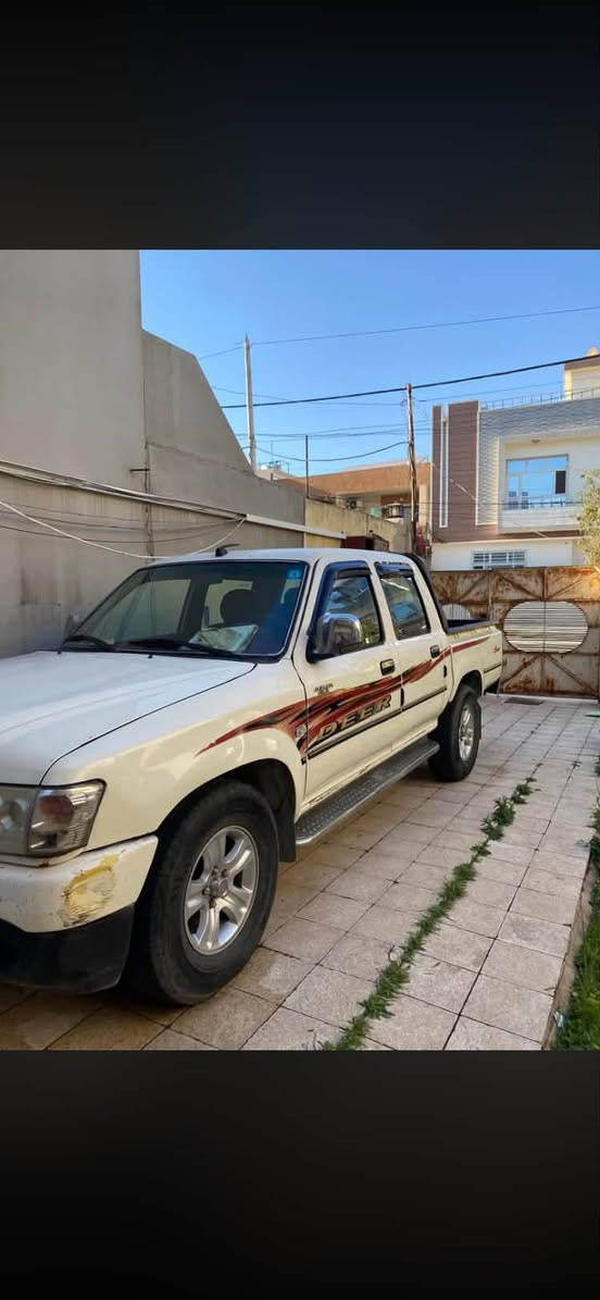 بيكم دير للبيع موديل ٢٠١١ بيكم نظيف بس بيه البجم مثل ما موضح بلصوره ينرادله صبغ و الفان مال تبريد فقط السياره نظيفه مال بيت مو مال شغل شرط التحويل رقم نينوى انكليزي سنويه لحد ٢٠٣١ راعيها والدي محرك ما مفتوح خياس مابيها شي بسيط كلش دوشمه جديده مكاني موصل حي التعليم الاتصال  واتساب غير متواجد فيس او ماسنجر ***********
