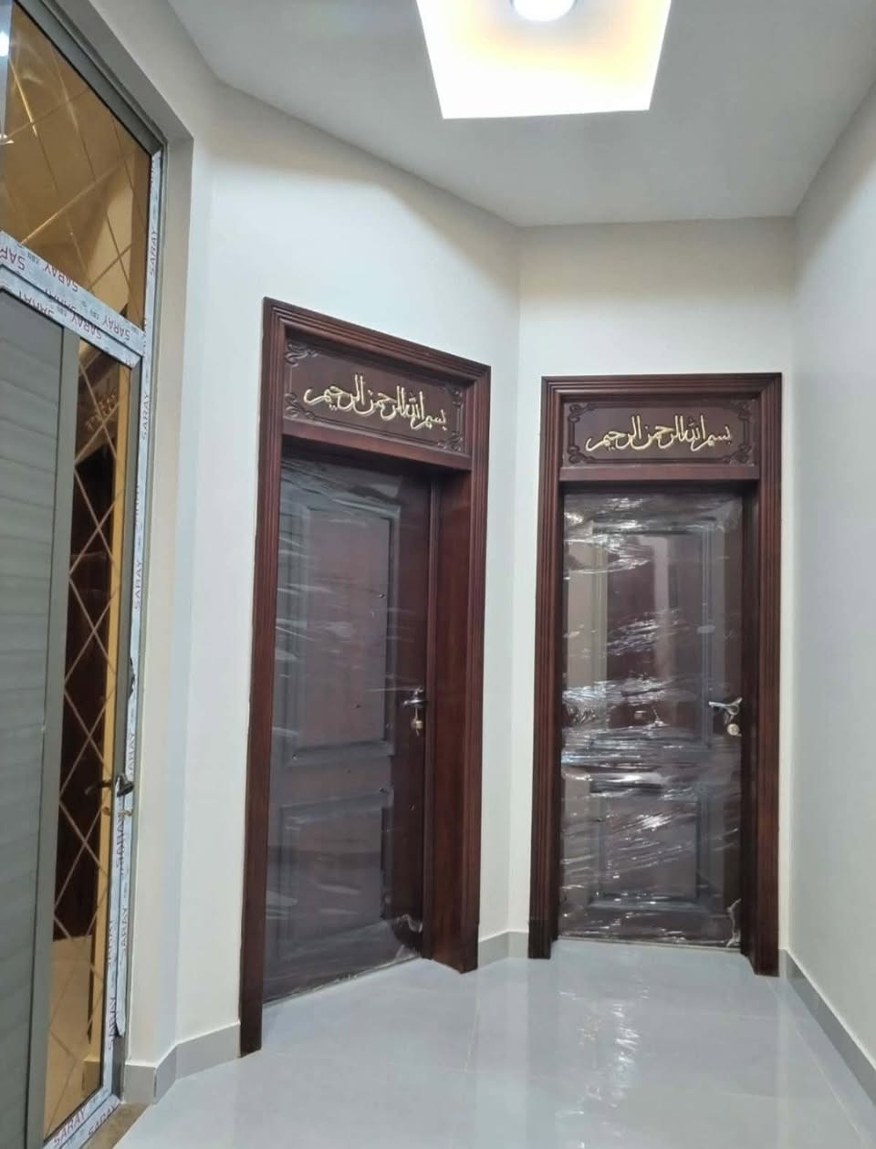 بيت للبيع في حي الحكم
المساحه ٢٠٠ متر
تفاصيل طابق واحد غرفتين نوم وصاله ومطبخ وبراني وصحيات داخليه خارجيه بناء جديد
ملاحظة مطلوب 60 مليون للإسكان من ضمن سعر
للاستفسار أكثر مراجعه مكتب المعالي للعقار حي العسكري أو الاتصال على الرقم ***********
