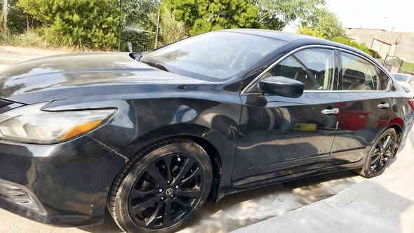 للبيع فقط التيما 2018 SR Midnight
السعر 130 ورقه
ماشية ٥٥ الف ميل فقط 
بجم كبس بدون ايرباك حادث بالجنطه
اللون آسود
بصمه تشغيل عن بعد 
رادار اوتو بريك
بصمه بيبان
بصمه صندوق
تحكم ستيرن 
تثبيت سرعه 
شفتات بالستيرن بلادي
كشن السائق والسكن تدفئه بالكشنات 
كشن السائق كهربائي 
ويل ١٨ بلادي فحمي
جناح خلفي بلادي ابو الاشاره
شاشة كبيرة بلادية خرائط كاربلي اندرويد اوتو
كراسي جلد بلادي مطعم بلون ازرق 
تبريد ثلج
صدر امامي جديد 
دهن كير جديد وكالة وضمان
محرك فول
رقم وسنوية بأسمي بغداد
وهزه جديده سنوية تنتهي ب 2030
وكاله تحويل ثاني يوم 
السياره برغي مابيها نقص 
مكان السياره بغداد حي الاعلام 
اتصل غير متواجد ع النت
***********
