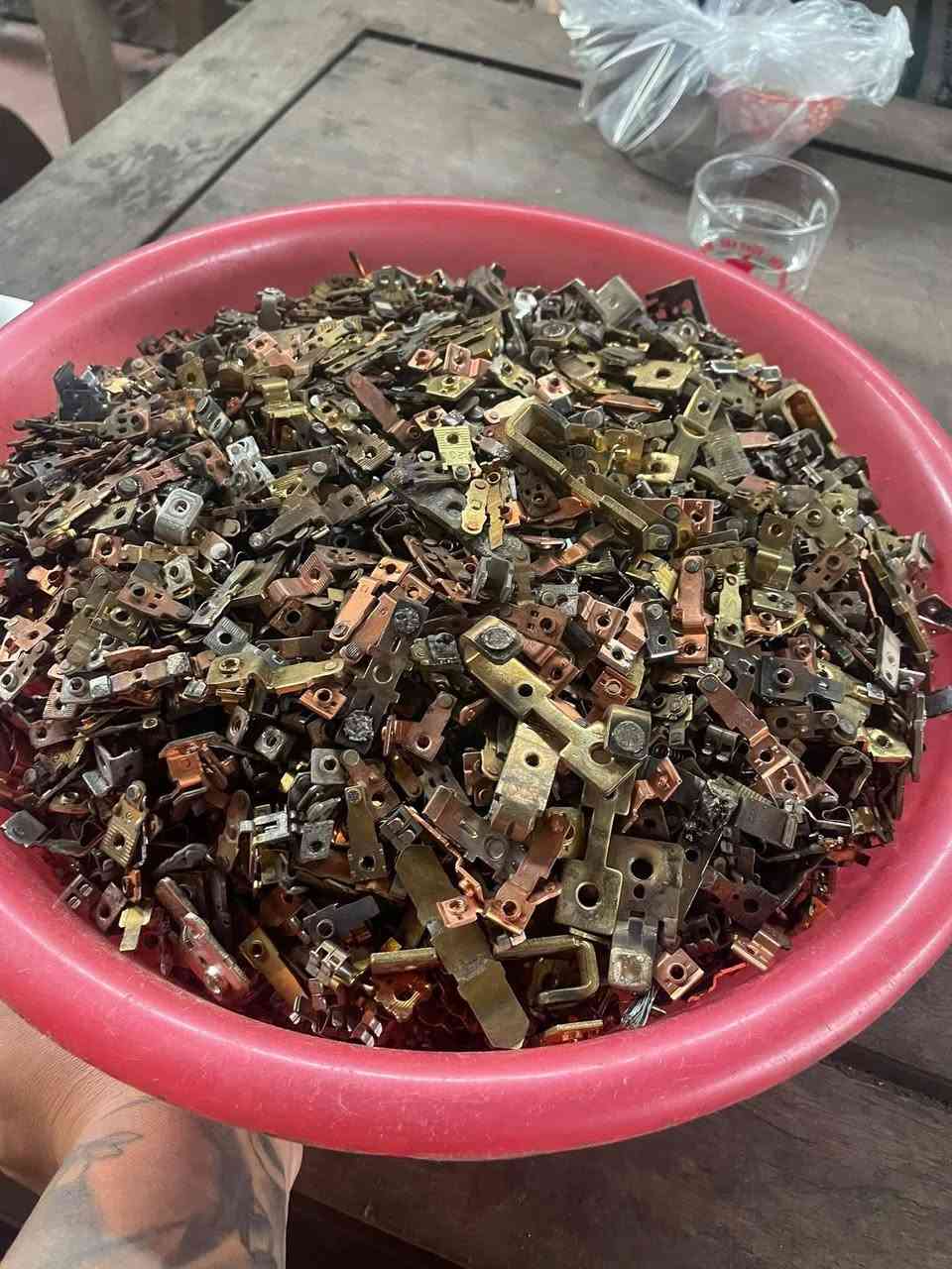 ⚡ ELECTRONIC SCRAP METAL FOR SALE – ROMANIA 🇷🇴
We supply high-quality electronic scrap metal available for export and bulk purchase from Romania.
Available materials include: ✔ Copper scrap
✔ Aluminum scrap
✔ Electronic waste (E-waste)
✔ Steel & iron scrap
✔ Electric motor scrap
✔ Cable & wire scrap
✔ Mixed non-ferrous metals
✅ Competitive prices
✅ Bulk quantities available
✅ Ready for international shipment
✅ Serious buyers only
📍 Location: Romania
📞 WhatsApp: +40 725 752 452
📩 DM for pricing, photos, and shipment details.
#ScrapMetal #ElectronicScrap #CopperScrap #AluminumScrap #EWaste #MetalRecycling #RomaniaScrap #ScrapForSale #CopperWire #SteelScrap #FerrousMetal #NonFerrous #RecyclingBusiness #IndustrialScrap #MetalTrade #GlobalTrade #ExportBusiness #Romania #ScrapDealers


**إذا كنت صاحب هذا الإعلان وتريد حذفه لأي سبب، رجاءا أرسل رسالة إلى الدعم الفني**