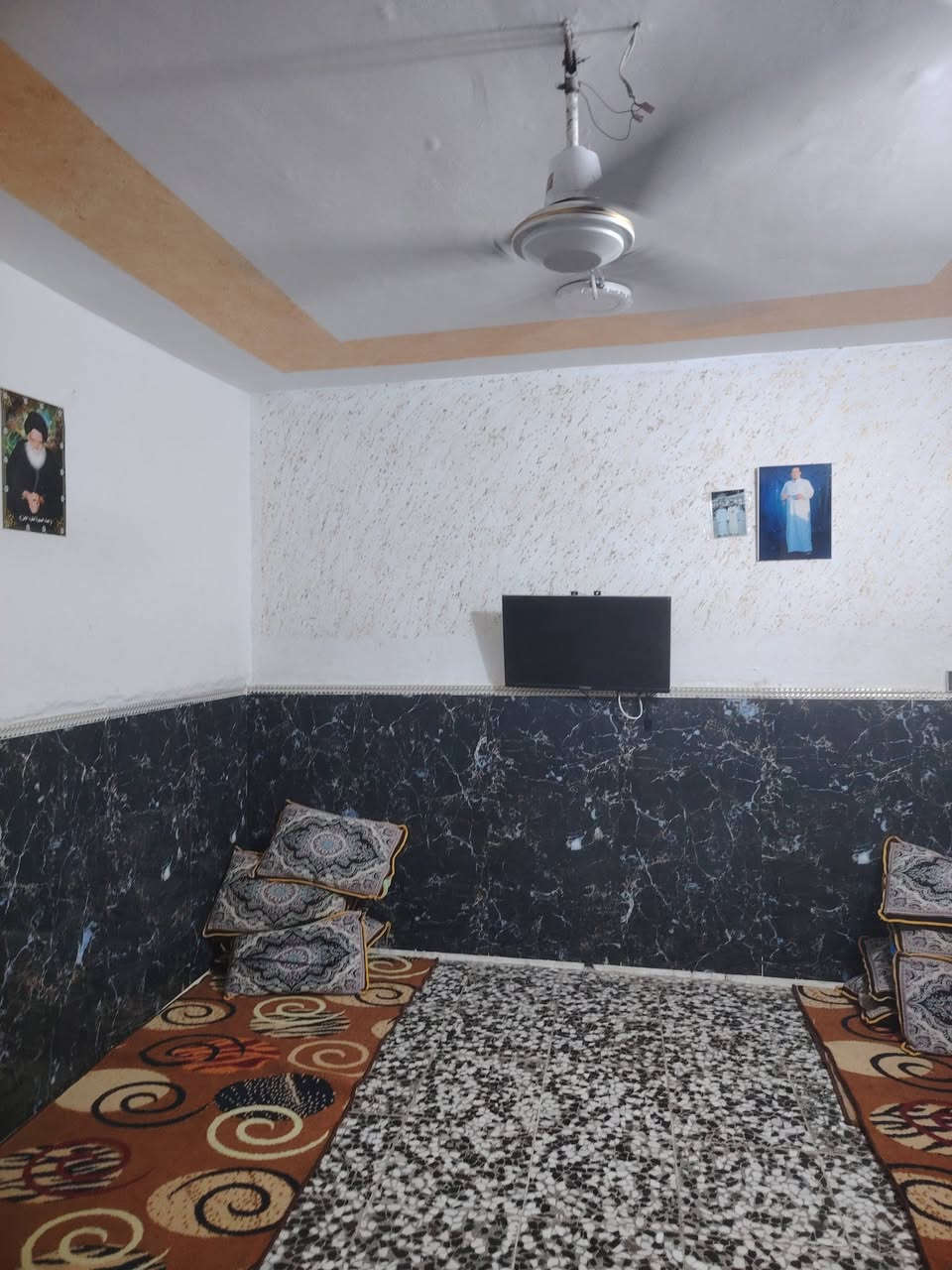 السلام عليكم نصف قطعه للبيع منطقه الألفين مقبيل أسواق ابوشيبه السعر تصل *********** اوخاص،،، ادمن
