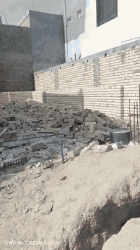 سلام عليكم قطعه 100متر واجهيه 7ونص ونزال 13 

سند 25

وياها 8000طابوكه جمهوري + ماي +تبليط +مجاري +كهرباء 
كامله الخدمات المكان طوريج مجمع الحوراء خلف الطاقه لي بشارع الاطباء كلش اللسفسار تصال على رقم ***********
