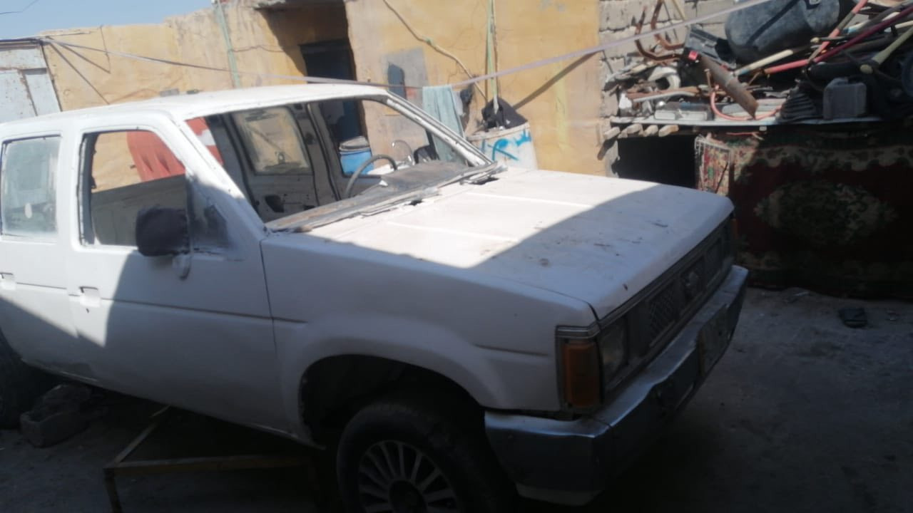 للبيع ب 18ورقه غراضها كلها موجوده عوزها بس ميكنه مشروع وطني السياره جاهزه العنوان الزبير *********** مكلف بل نشر
