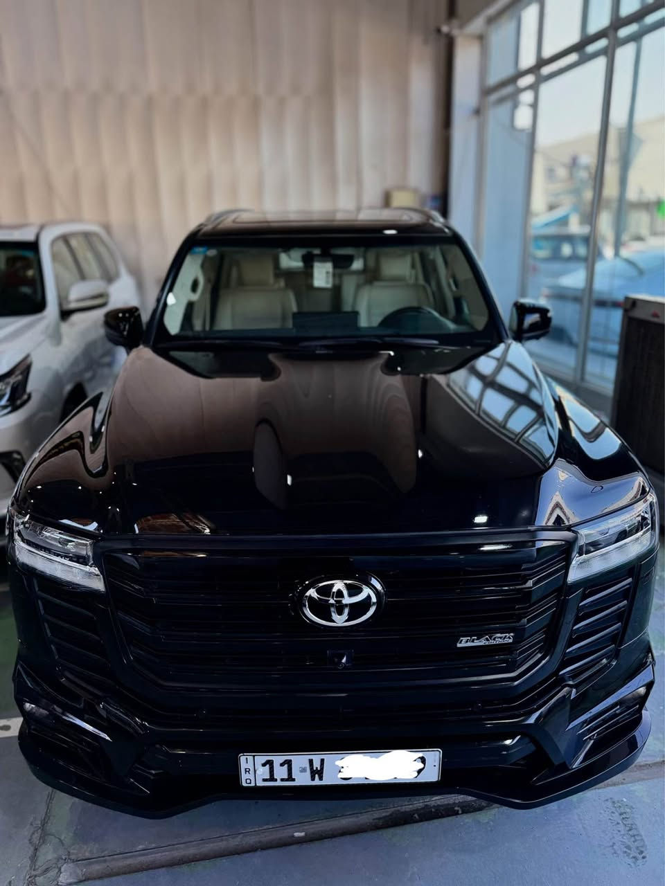لاندكروز 2024 لمتدد 
 💎Black Edition 💎
(إصدار بلاك إيديشين الخاص)

بسعر جدا مناسب 

ملاحضه : السياره مكفوله كفاله عامه من 
               الفتح والصبغ والبارد على وضع 
               الشركه جاهزه 100‎%‎ انشالله 
              وبالخير عالياخذه .

ماشيه 30Kmالف ✅ 

-محرك 4000تنفس طبيعي 
-شاشة عرض كبيرة مقاس 12.3 إنش مع -نظام خرائط متطور. 
-كاميرات 360 درجة مع نظام رادار وتحديد مسار 
-إضاءة LED كاملة مع خاصية السيكوينشل (الإشارات المتحركة).
-3شاشات 
- ثلاجه 
-كشنات تبريد 
وانشالله مواصفاتها معروفه البلاك ادشن 

رقم بغداد 
باسمي تحويل مباشر 
مكاني بغداد

للاستفسار:
***********
*********** بغداد, العراق

