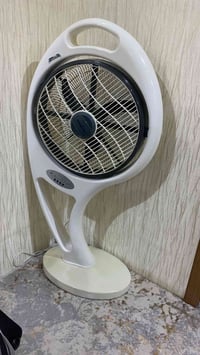 مستعمل • قليل الاستخدام • الكترونيات