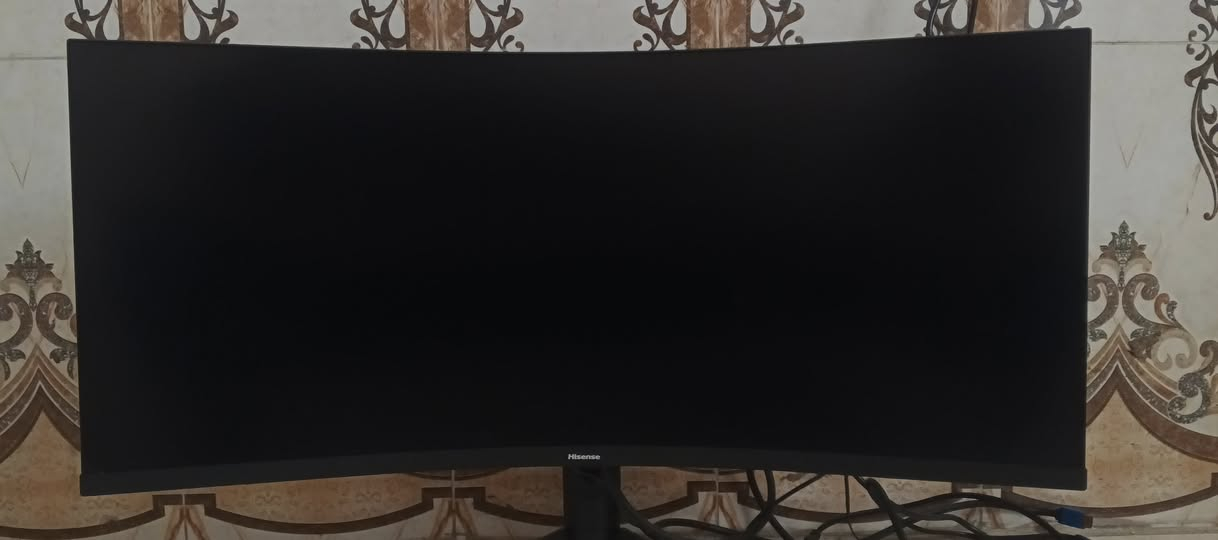 سلام وعليكم جميعاً.. 
رمضان كريم 

بلي 5 سليم - 1 تيرا للبيع
مع شاشة هايسنس 2K - 180HTZ صار 5 اسابيع من اخذتها
العنوان: بغداد الجديدة 
رقم الهاتف: ***********
متاح عالخط + واتساب
