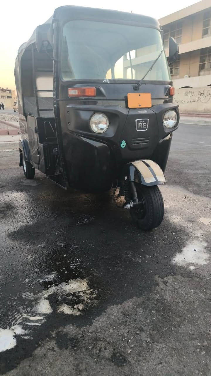 سلام عليكم تكتك موديل ٢٠٢٢ كفاله عامه فقط بس دوس سنويه بسمي هزه جديده مكاني بغداد كلشي بل فديو واضح الشراي يتصل ***********
