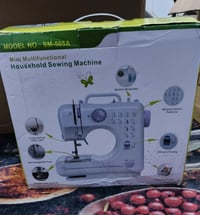 ماكينة خياطة كهربائية • شغالة ببطارية • آخر قطعة