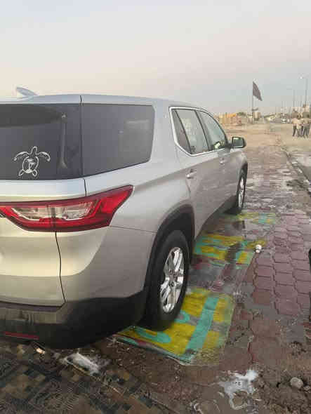 ⭐️ للبيع: شيفروليه ترافيرس 2021 

• الموديل: شيفروليه ترافيرس
 (Chevrolet Traverse) 2021 ✨

• المحرك: 3600 سي سي (قوي واقتصادي) ⛽️

• ناقل الحركة: قير 9 سرعات ⚙️

• اللون: سلفر (فضي) 🩶

🛡️ المواصفات والمميزات الحديثة:

• الدخول الذكي: 4 بصمات على الأبواب + بصمة تشغيل 🔑

• السعة: 7 ركاب (مقاعد عائلية واسعة)👨‍👩‍👧‍👦

• التكنولوجيا: شاشة كبيرة، ميزة التعرف على الأعطال في السيارة 🖥️

📍 الحالة والأوراق الرسمية:

• المسافة المقطوعة: 123,000 كيلومتر 🛣️

• حالة الضرر:
• ضربة أمامية بسيطة في أمريكا (مُصلحة).
• التصليح كان بارد (سحب بدون صبغ) مع تبديل للبنيد (غطاء المحرك) فقط.

• الترقيم: رقم بصرة دولي (جديد) 🇮🇶

• الملكية: باسم صاحب السيارة مباشرة (تحويل فوري).
💰 السعر والتواصل:

• السعر المطلوب: 230 ورقة ($23,000) 💸

• ملاحظة السعر: يوجد مجال للتفاوض عند الاتصال 🤝.
📞 للتواصل والاستفسار، يرجى الاتصال على الرقم التالي:
*********** 📞
