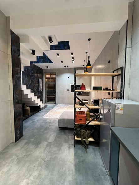 للبيع 50متر في حي النداء ، طابقين صب مسلح، شغل درجة أولى جديد، السعر 65 مع مجال

الاتصال ***********
