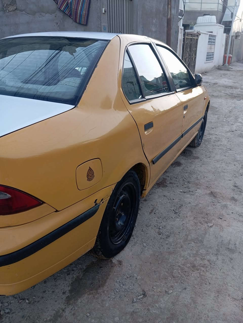 السلام عليكم سمند موديل 11 كير ومكينه وتبريد جاهزه باسمي سياره مصفره هيئه وغرامه سعرها  28 وبيها مجال قليل السياره مامشتغل بيها تكسي فقط اروح للدوام بيها وارجع 
*********** مكان بغداد قرب سيطرة الشعب القديمه  خاص موجود
