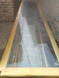 عندي هاذ المعرض مال محل الطول مترتين جديد ما تواجد عله الفيس هاذ رقمي ...