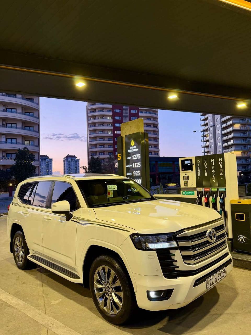 ‏ ساز LAND CRUISER_2022 _GXR
اخت زيرو  ٥٧،٠٠٠كم ماشية
تنفس طبيعى محرك مرغوب
 💥ساز باب اول💥  
ارخص سعر بكل سوق

اللَّهُمَّ صَلِّ عَلَى مُحَمَّدٍ وَعَلَى آل مُحَمَّدٍ

🔷 ملاحظه سياره بدون مراوس
🔷تويتا لاندكروز موديل (٢٠٢٢)  
🔷سياره زيرو شريكه ساز باب اولا
🔷سياره مواصفات (GXR)
🔷سياره (٣) شاشات _ (٦) سلندر تنفص تبيعي _ 
🔷مكفول كفاله عامه دعاميه لي دعاميه مكفول بدون صبغ بدون بارد بدون شخط 
مكفوله كلشي شرت علي وزع شريكه 
سياره كامل مزلل دائيره مرور

🔷سياره گير محرك بشرت مامفتوح كل بشرت
🔷عرضيات مامفتوح + ٢ بصمه موجود
🔷4 اطارات و ويل جديد شريكه 
🔷سياره داخل بيجي كوشنات جلد
🔷كامل غراضات موجود (٢) بصمه موجود

🔷مواصفات سياره 
(كوشنات جلد _ شغال عن بعد
_ كاميرا _ كوشنات تدفيه _ 
٣ شاشات بيلادي _ وايرليس شحن _   نيظام eco _ سلايت _ النزلاق _ثلاجه _ زينون _ حساسيه الديك المؤخره مرايات _)

🔷سنويه هزه كل جديد مباشر حول

🔷• نظافه ١٠٠٪ كامل سيرڤس بدون نقص و

🔷مكان سليمانيه
🔷سعر(٦٢٨$)
🔷رقم . *********** السليمانية, العراق
