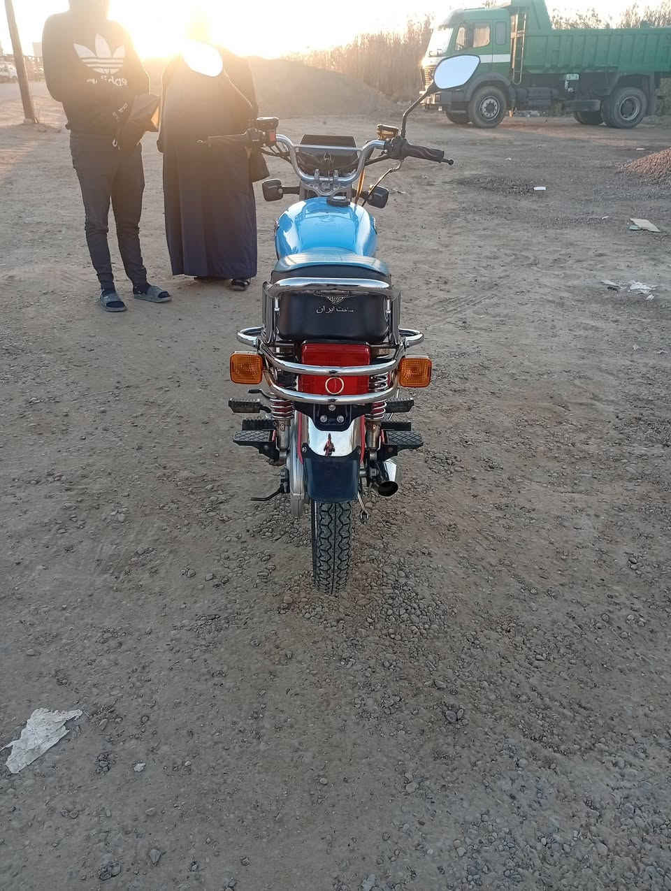 سلام عليكم
دراجه سونك للبيع موديل 23 بيه كلج اعبار صالنصه رياضي دشبول الاكتروني الدراجه احله من صوره 

مكفوله من كلشي السعر 650 بيه مجال للشراي 

***********
