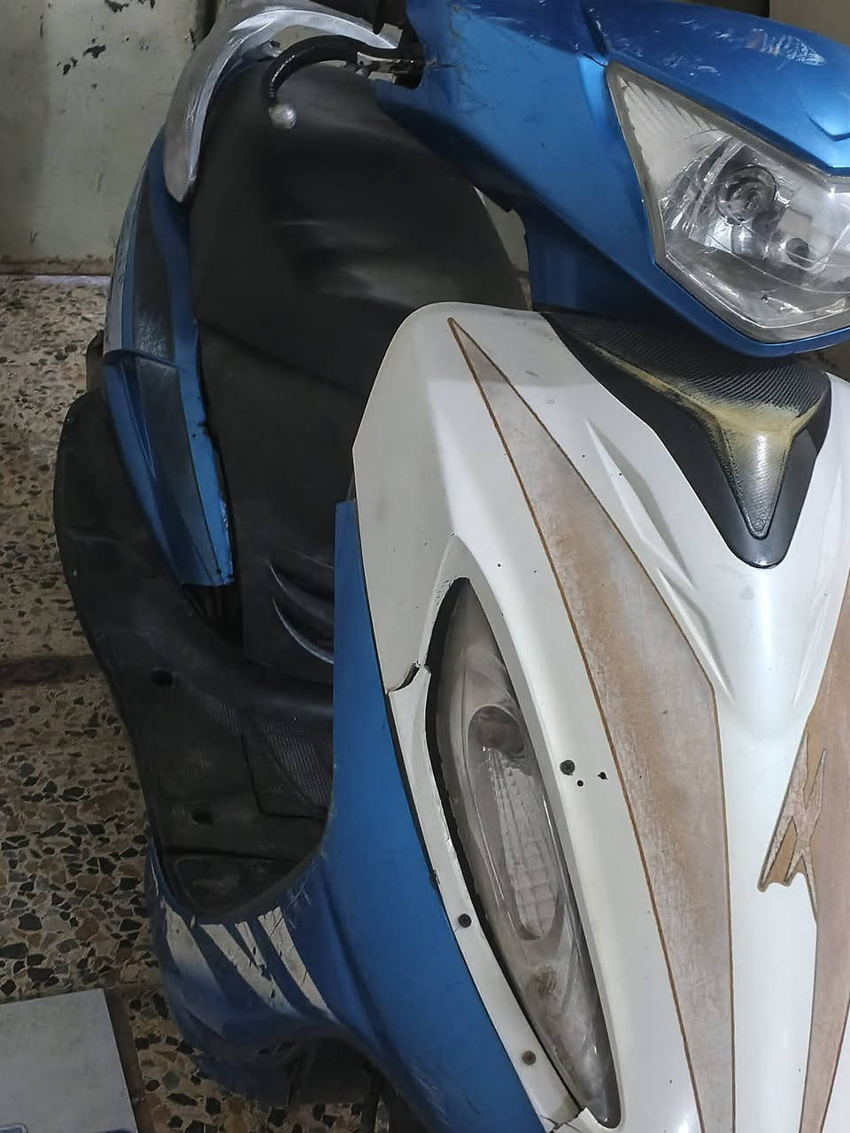 ​🛑 للبيع: دراجة سايم (أبو عيون) 🛑
السلام عليكم ورحمة الله وبركاته..
​أخواني الأعزاء، معروض للبيع دراجة سايم (أبو عيون) ما شاء الله بحالة ممتازة
​⚙️ تفاصيل الدراجة:
​النوع: سايم (أبو عيون)
​الوضع الحالي: جاهزة للاستخدام مباشرة، شغل وتوكل على الله ما تحتاج أي مصاريف.
​📞 للاستفسار والشراء:
​لمعرفة السعر أو أي تفاصيل إضافية، يرجى التواصل مباشرة عبر الرقم:
➡️ ***********
​الموقع: الرمادي
