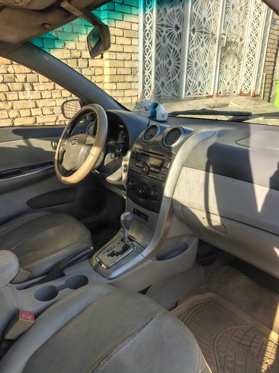 اسلام عليكم للبيع فقط بيوايدي موديل ١٣ كفاله كير مكينه حداديه تعبانه والكشر شوف العين تحويل ثاني يوم السعر ٣٨ وبيه مجال ***********
