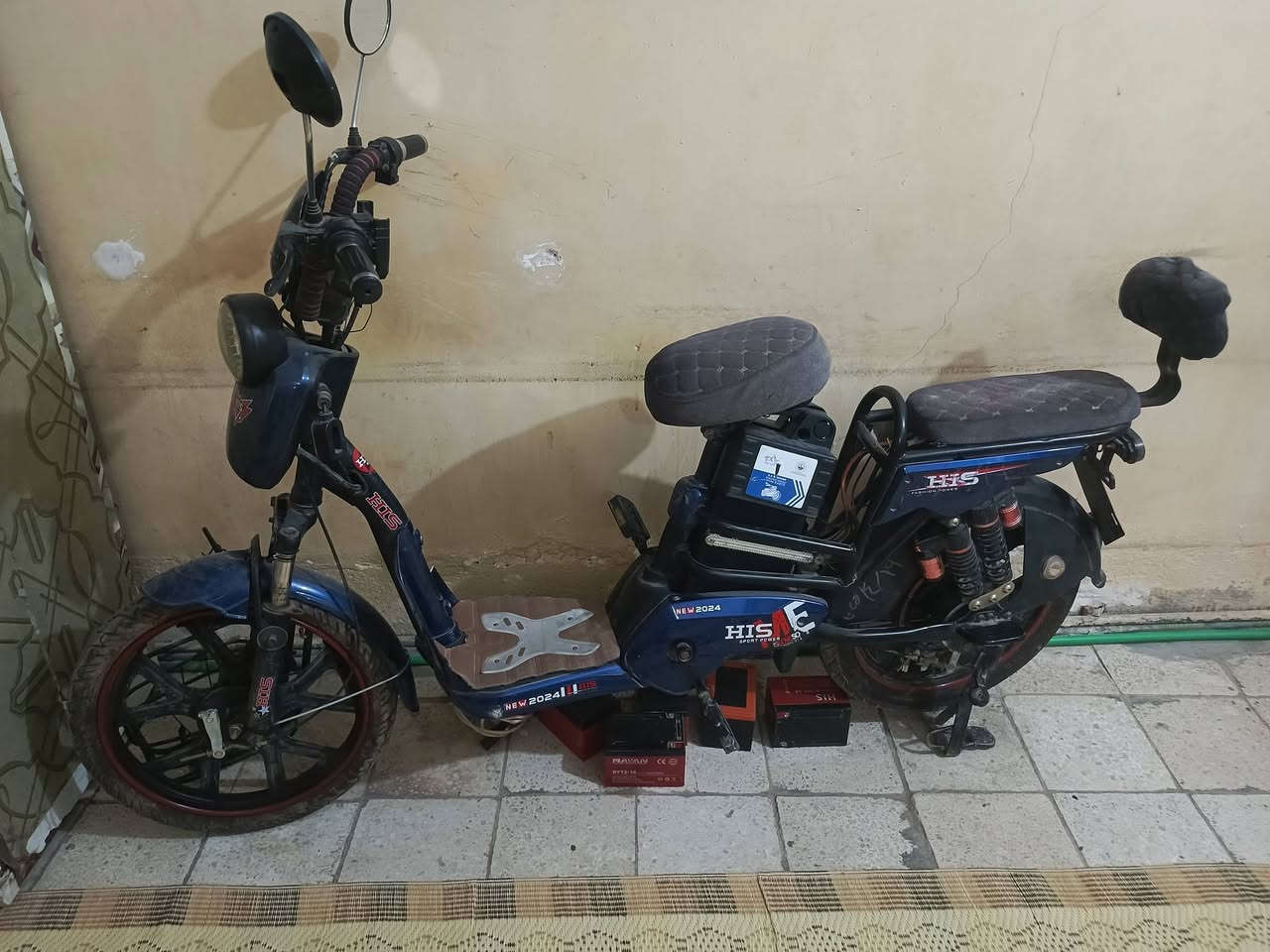 بايسكل شحن يحتاج بطاريات والشاصي معووج فقط الباقي كله نظيف للبيع بميه وخمسين النجف الاشرف حي الميلاد التواصل على الرقم ***********
