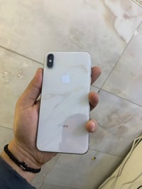 آيفون اكس ماكس • قافل ايكلود • زعفرانية