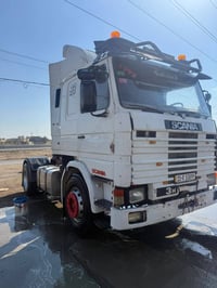 سكانيا راس تريله رقم انكليزي الانبار مسجله صهريج مكينه ١١٣ اصل موديل ٩...