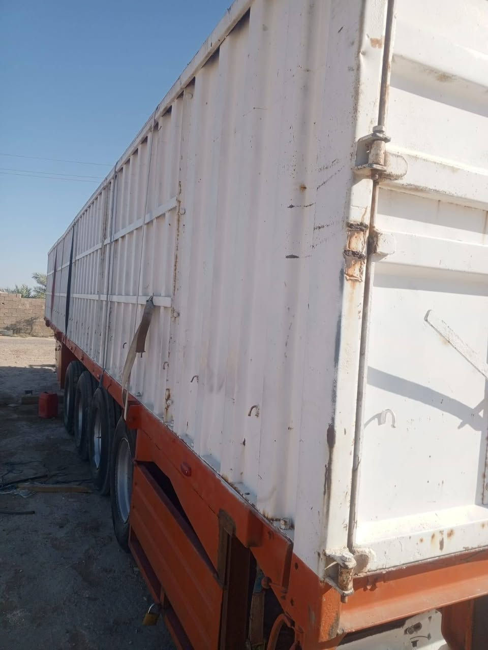 عربانه اربع محاور تك تاير   الطول 1360 العربانه عل شغل الاستفسار ***********
