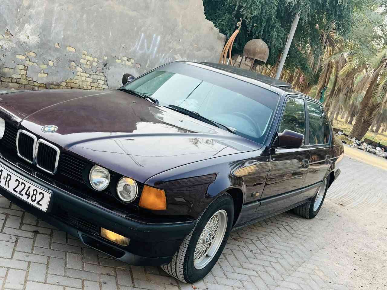 سلام عليكم ليدور نضيف سياره بيئم مديل 91 سياره كارتون كير و محرك بل جيس تبريد تدفه حداديه كارتون سياره متعوب عليه تخم تاير سنتر لك فتحه فول مواصفات سنويه جديده هز توه رقم نكليزي بسم ولد صاحبي داخل ملكي ابيضّ رقم بغداد مكاني سماوه قضاء الخضر السعر 70 و بيه مجال قليل اكو بل سوك حته ب 20 بس نضيف غالي سياره تاخذه ما عايزه ربع ‭0788 252 6192‬
