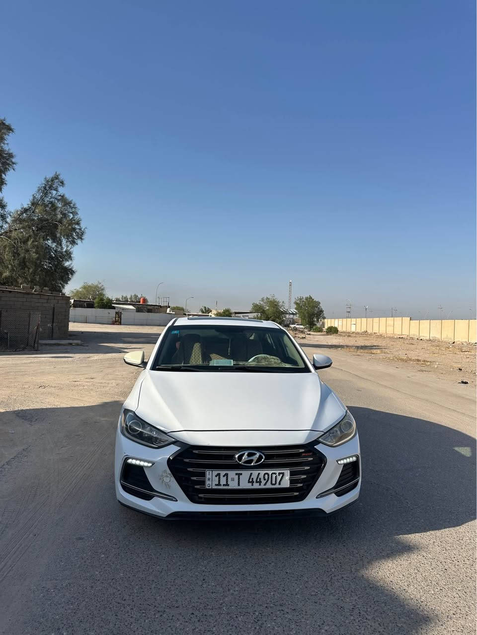 السلام عليكم النترا سوبر موديل 18 خليجي محرك 2000 دوش معروفه مواصفات السوبر سياره حلوه وجاهزه تخم تاير شاشه جديده ابل كار بلي 
كامره تحكم ستيرن مري شفط والى اخره من مواصفات السوبر المعروفه 
رقم بغداد الدولي الجديد باسمي تحويل ثاني يومي شرط للعلم السياره بيها ضربه جاملغ خلفي صفحه العبري وباب الباب تبدل والجاملغ تصلح وكلشي موضع بالسونار سياره مال بيت وع ايدي ماشيه 100 الف 
للبيع سعرها 138 وبيها مجال بسيط حك الجيه كلشي وضحت بالمنشور الشراي يتصل *********** واتساب 
*********** شريحه 
مكان السياره البصره الزبير الزبير, البصرة
