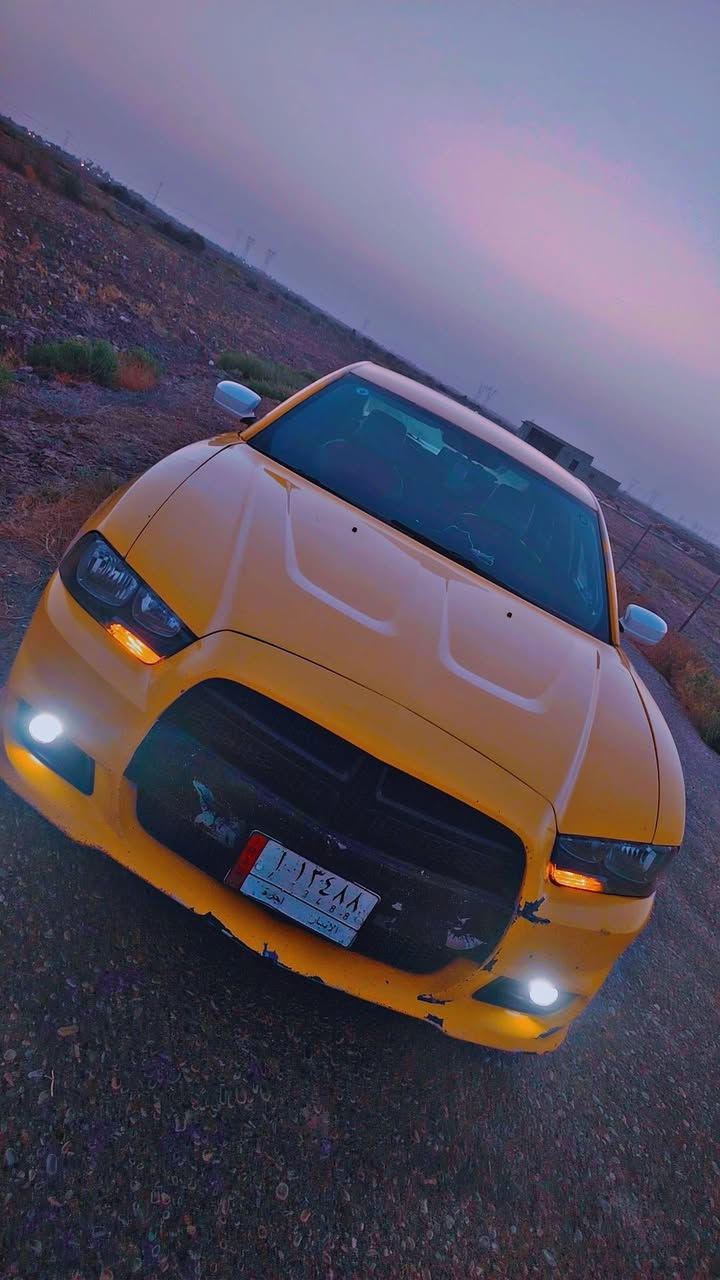 سلام عليكم جارجر ٢٠١١ للبيع او مراوس حسب القناعه بيها ربع جاملغ الخلفي وبيها شويه تعديلات سياره  كير مكينه جداد مكينه ٣٦٠٠ سعر ١٣٠ بيها مجال قليل مكان ميسان رقم ***********
