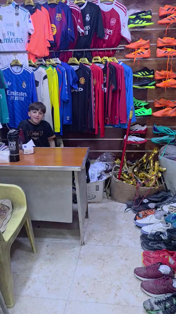 السلام عليكم
اقوى عرض يوم الجمعه 

لو تلحك لو ما تلحك 

الاسعار تفليش وقطع كلها اصليه 

العنوان .شارع السياحي مقابيل مول العذاري


**إذا كنت صاحب هذا الإعلان وتريد حذفه لأي سبب، رجاءا أرسل رسالة إلى الدعم الفني**