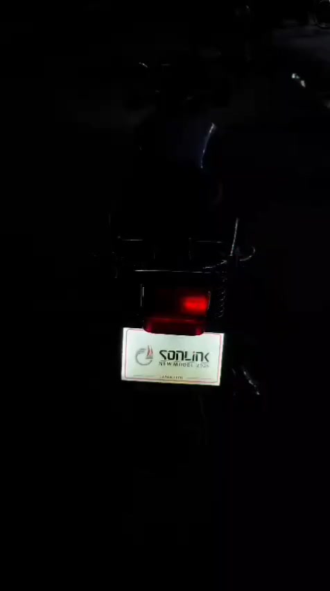 السلام عليكم ورحمة للبيع دراجة سيفان سونك الأصلي موديل 2023 دراجة خير من الله برغي مامفتوح أوراق كاملة اصولية خمس أوراق السعر خاص
رقم صاحب الدراجة:***********
