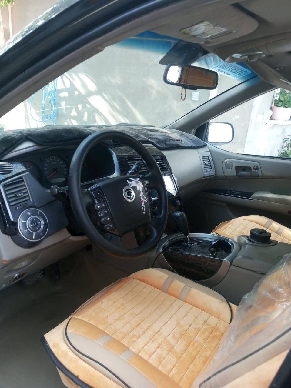 السلام عليكم من رخصه الادمن عرض سياره سانك يونك كايرون موديل 2012 سياره كوري امتياز الماني محرك البلادي مرسيدس حاليا محوره كير محرك بطه 3000 جديد حداديه جديد مواصفات شاشه كاميرا حساسات اربع كشنات تدفئه كهربائي تدفئه تبريد كله شغال سياره فول تحكم ستيرن مرايات كهرباء لايتات زينون سياره بلاديه بدون صبغ بدون ضربه رقم اربيل دولي شرطه تحويل سنويه 28 بطاقه بنزين موجود مكان  كركوك سعر 88 بيها مجال بسيط


**إذا كنت صاحب هذا الإعلان وتريد حذفه لأي سبب، رجاءا أرسل رسالة إلى الدعم الفني**