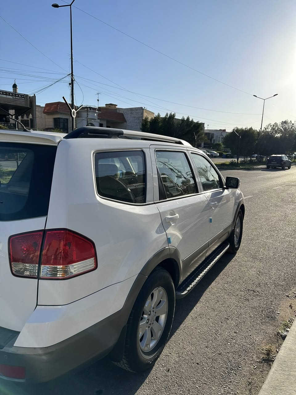 السلام عليكم 
موهافي 2016 
السياره نص فول المواصفات السياره فور ويل جنطه شفط كشنات جلد كامره خلفيه حساس خلفي امامي تحكمات ستيرن جهتين اشاير مري /مكينه بدون رواجز بلاديه من امها شرط ممفتوحه كفاله كير تبريد صدر خلفي امامي كله جديد السياره جاهزه برغي نقص مابيها ماشيه 140 حقيقي 
الحادث (جاملغ وبنيد ومباوك صبغ بصفحه الصدر بدون دواخل بدون ايرباك) بغداد باسمي رقم انكليزي جديد وهزه جديده السعر 145 نقد او مراوس حسب القناعه المكان بغداد ساحة عدن الرقم :***********
