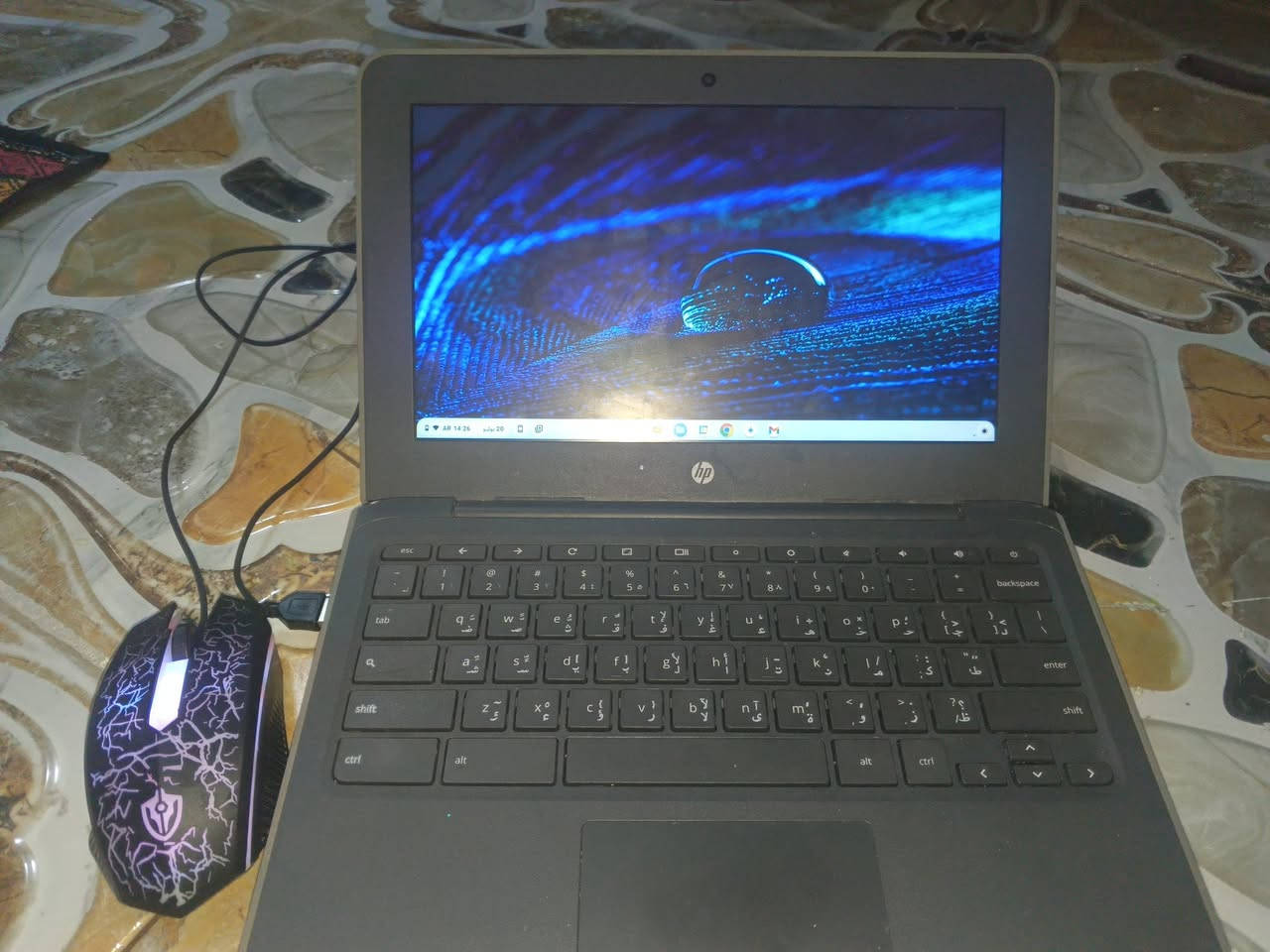 السلام عليكم لابتوب HP نظام اندرويد 
مواصفات:

كيبورد عربي انجليزي 
شاحن تايب سي سريع 
ذاكرة16GB
+ماوس هدية

السعر70 الف ما عندي توصيل تريد تجي حياك الله عنواني حي العسكري خلف المسبح رقمي ***********
