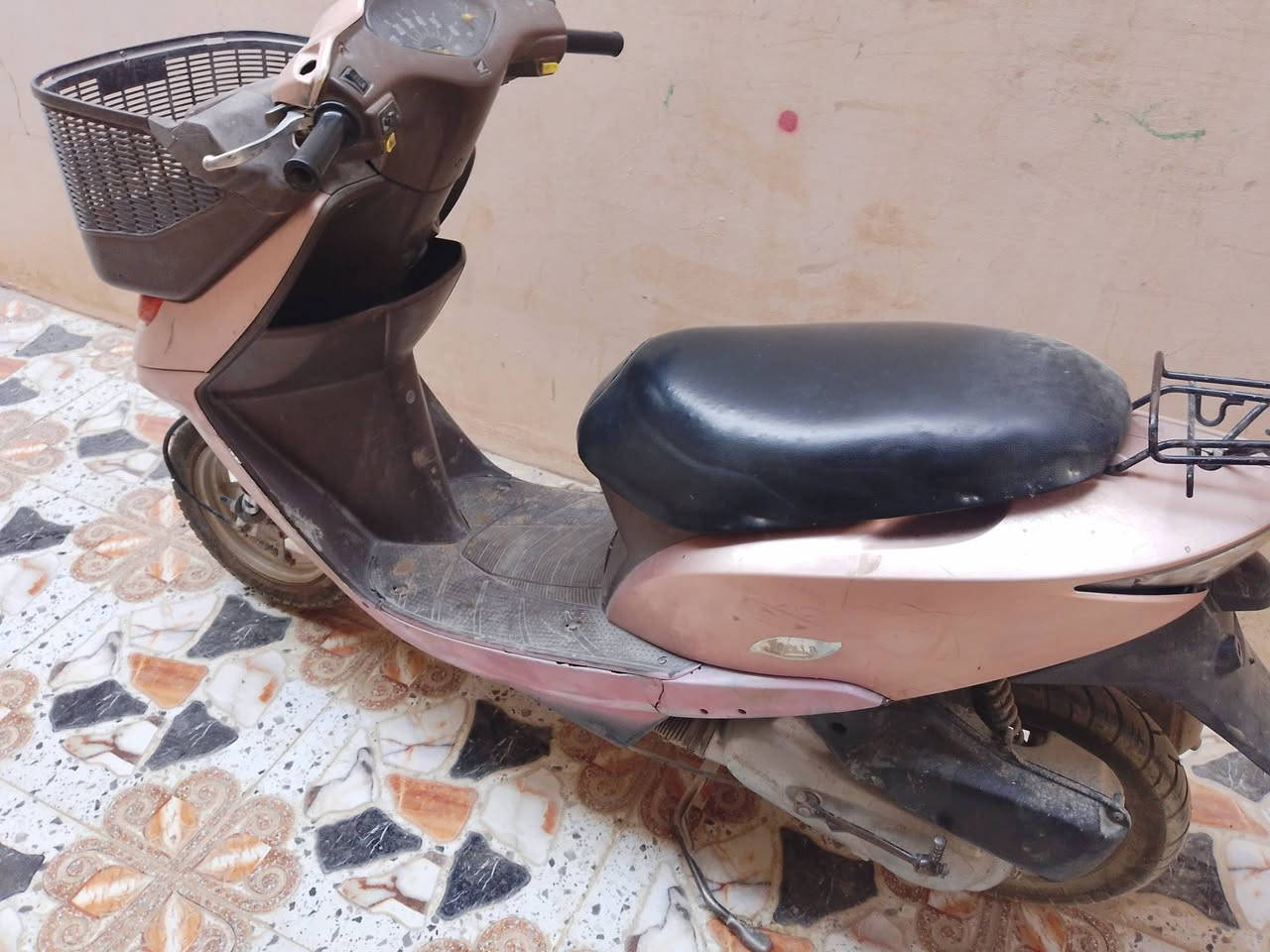 ماطور ابو السلة نضيف كله شغال بس بي خيط تبخير بس شغال كهربيات كله شغالة السعر 275 الاتصال ***********
