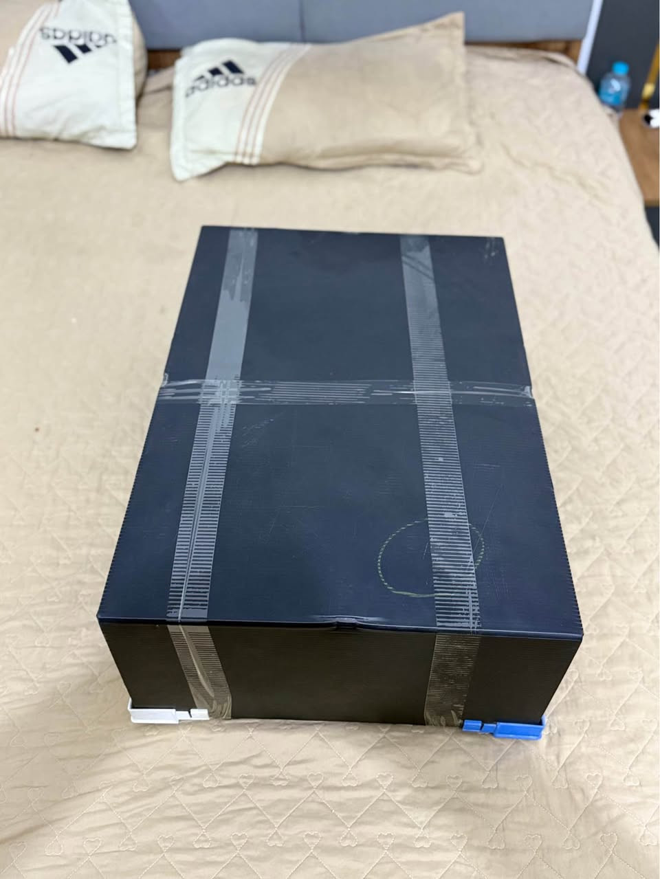 سلام عليكم اخوان عشاق نضافه وتميز للبيع لكزز موديل 2016 شهر 7مكفوله من صبغ والشخط والضربه 

ارخص لكزس 2016 بالعراق 
السعر المطلوب 618 $ 

بريم اصل 

داخل بيجي 

🌺🌺🌺🌺🌺🌺🌺

سياره كير مكينه تخم تاير. كله جديده بشرط الفحص سياره بلحقيقه احله من الصور 

الفئه بريم اصل 

كشنات جلد. بيجي

كشنات كهرباء 

تشغيل بعد 

هندبريك دكمه 

جنطه شفط 

3 شاشات 

ويل كروم 

مكينه 8 سلندر 570

رادار 

مري شفط 

لد امامي 

ابواب شفط 

كامره بلمرايه 

ثلاجه 

5 بصمات 

جنطه كهرباء 

كشنات تدفئه تبريد 

وبلعافيه عليشتريها.  سياره بيه نعومه وتراي كله جديد 

وصيانته كله بشركه 

هاتف ***********

العنوان البصرة

.  ومن الله التوفيق. 🌺🌺🌺🌺 البصرة, العراق
