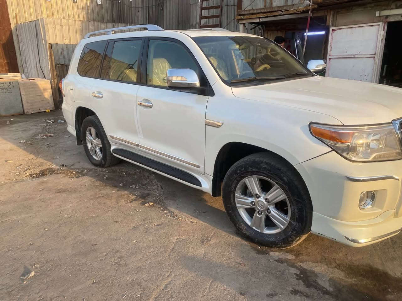 بغداد
‭0776 159 8104
لاندكروز موديل 2010 مكفول كفاله عامة فقط رصعه بسيطة موضحة بصورة  استفسار اتصل او واتساب
