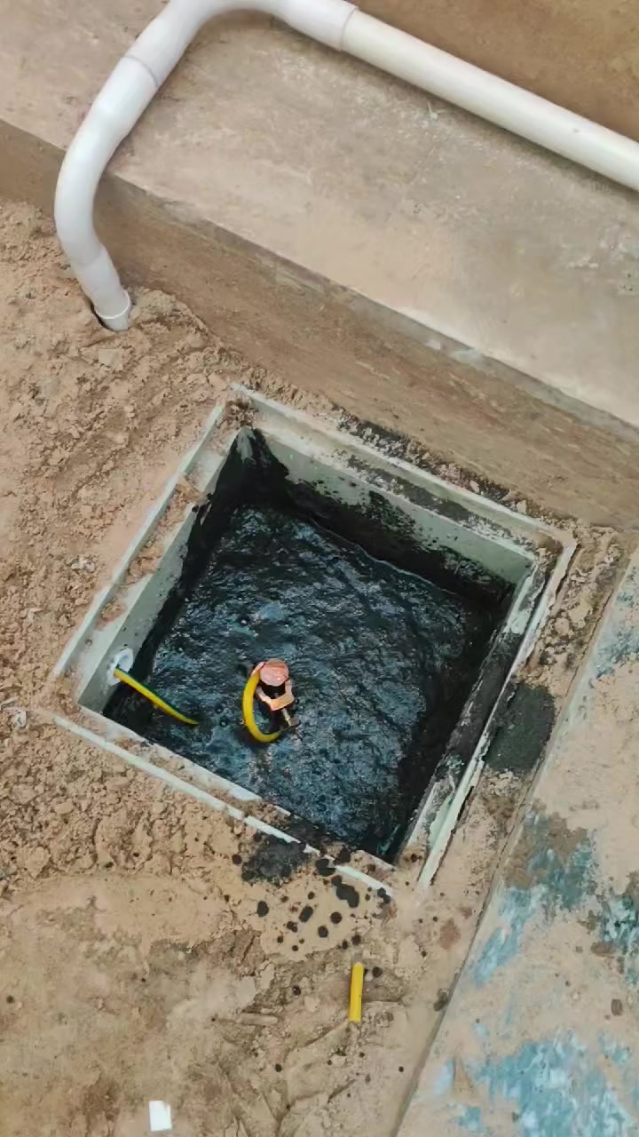 عمل بنل سيارة شحن بي واي دي حماية من تاريض والفولتية ***********
