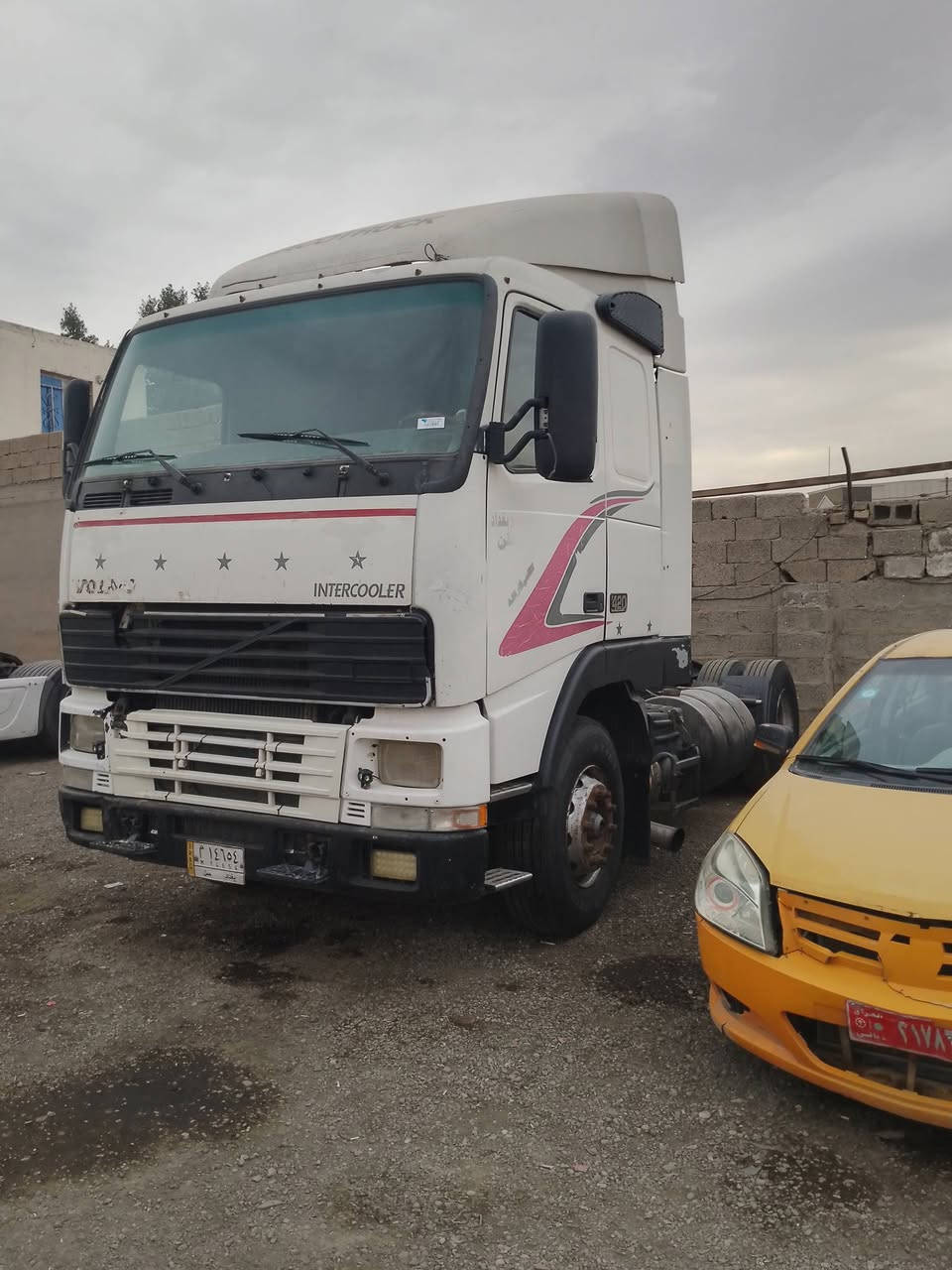 السلام عليكم سياره جديده رقم بغداد موديل 95 السعر 90 الاتصال ***********
