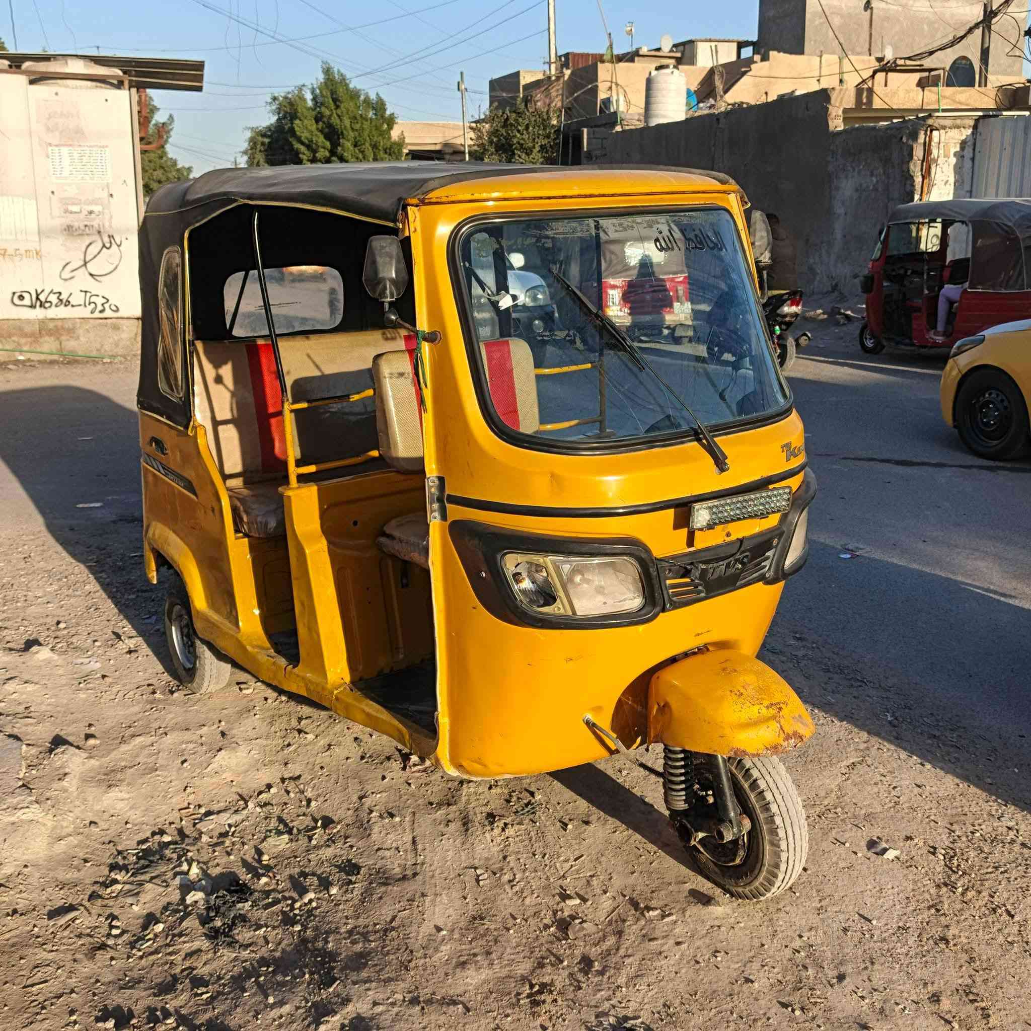 تكتك للبيع موديل ١٨ داخله ب ١٩ اوراق اصولي تكتك جهازه من كلشي كهربائيات كله شغاله ضفيره جديده معمره فقط دوس مابيهه اي ضربه ولاصبغ سعر ٣٣٠٠ وبيهه مجال حك الجيه تواصل ع الرقم وبي وات ساب ***********
