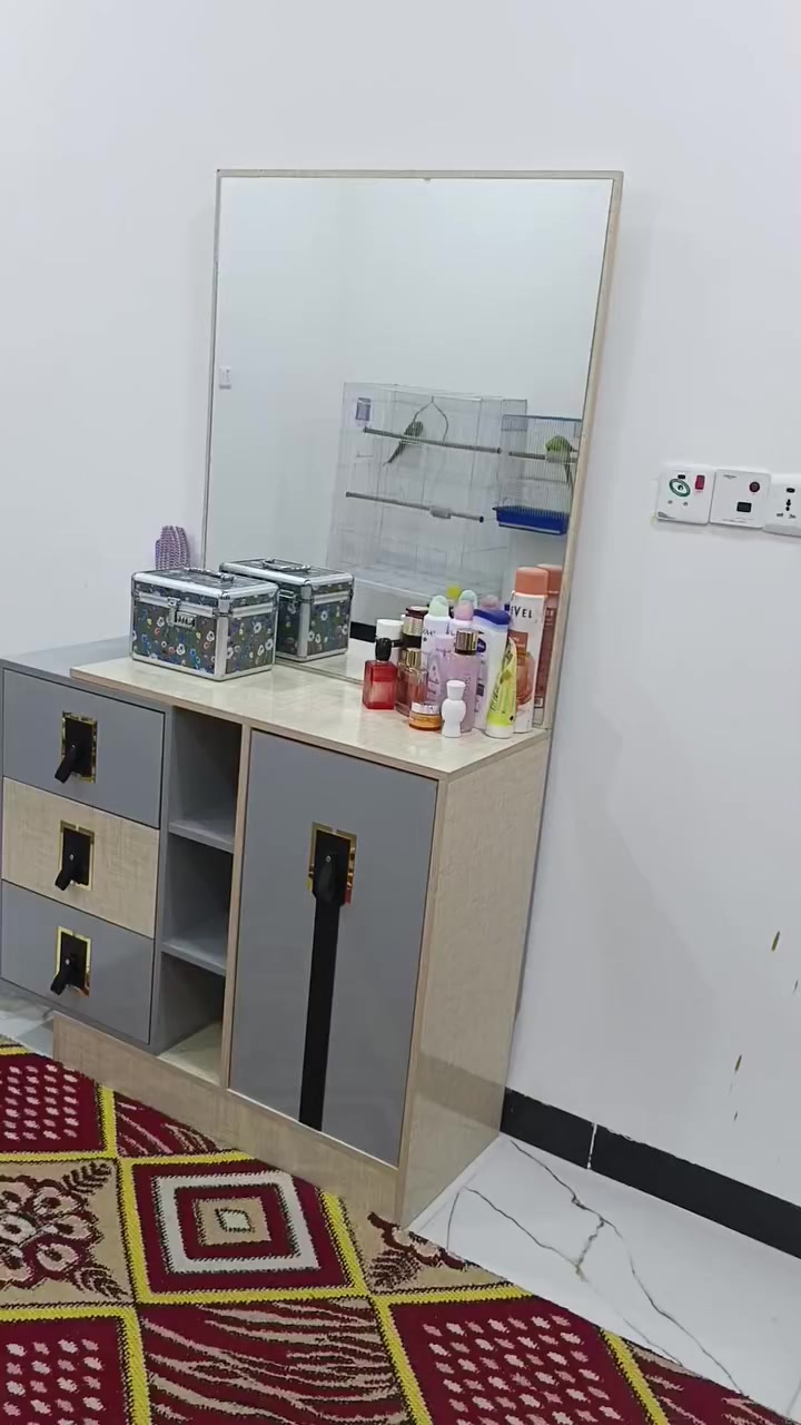 متاح غرفه تركيه نفر نضيفه كلش السعر 400 المكان ابو غريب عمارات الالبان ***********
