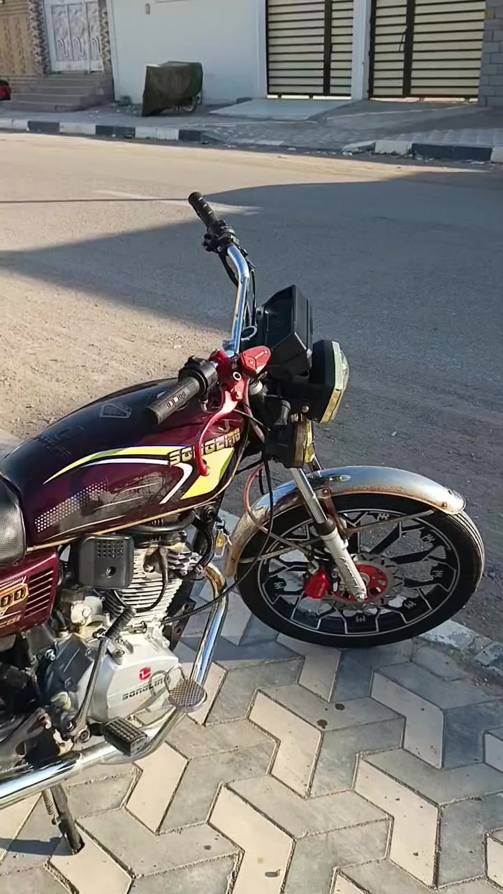 يالله دراجه سيفان موديل 24 مابيه أي شي محرك مامفتوح دراجه نضيفه فول  السعر 725 أبيه مجال لطيبين هاذه رقمي *********** للعنوان ديالى قرب صيطره الغالبيه وإني خادم
